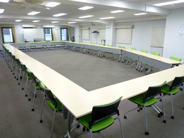 T3会議室 ロの字型